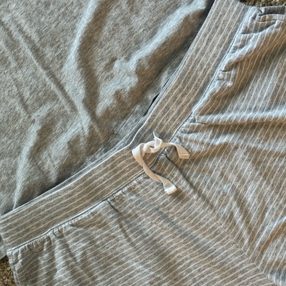 Sonoma Women's Light Gray Pajama Set - Picture 3 of 3